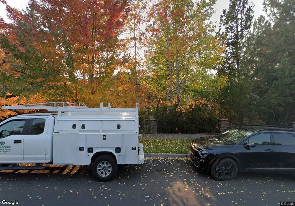 265 SE Soft Tail Dr, Bend, OR 97702 - photo 1