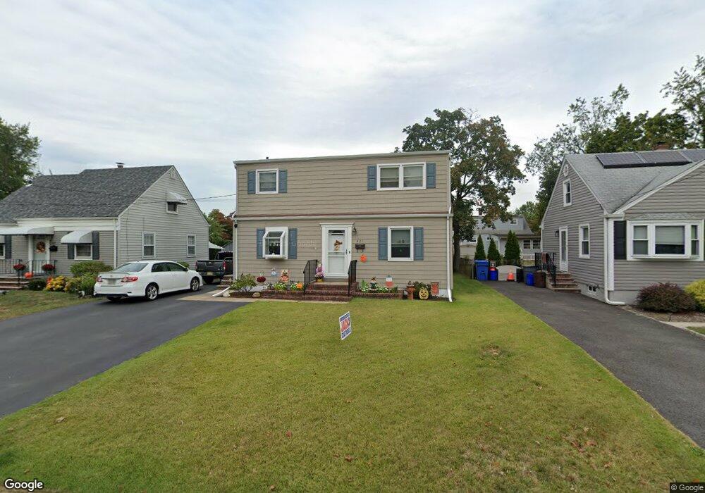 421 Lorraine Ave, Middlesex, NJ 08846 - photo 1