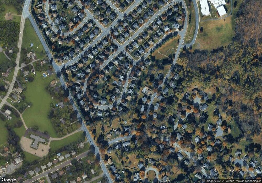 62 Kyle Dr, Phillipsburg, NJ 08865 - photo 1