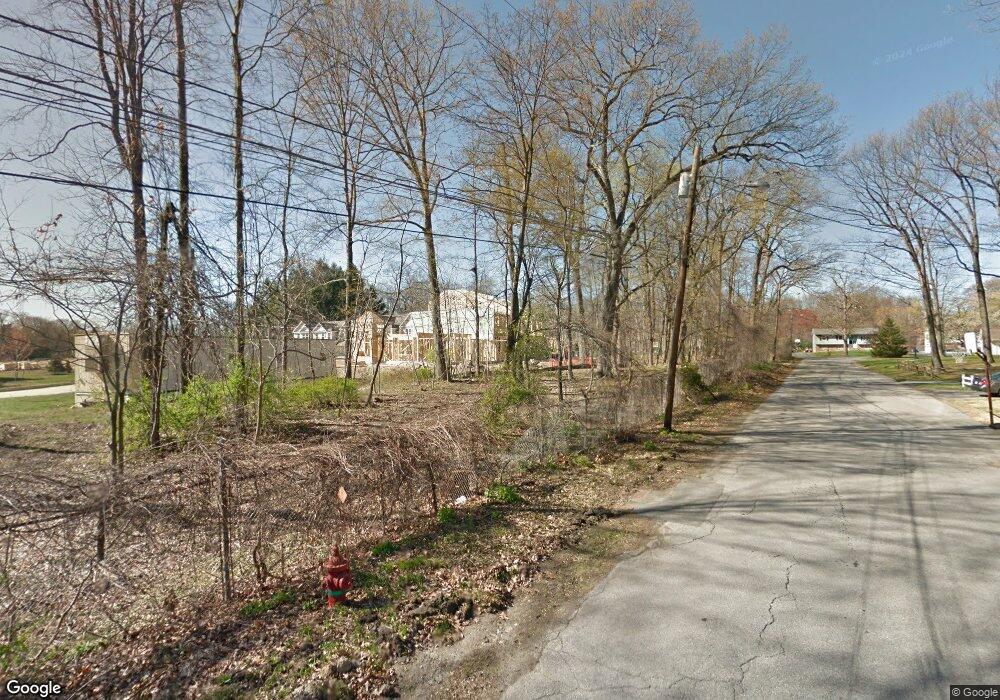 24 Halley Ct, Poughkeepsie, NY 12601 - photo 1