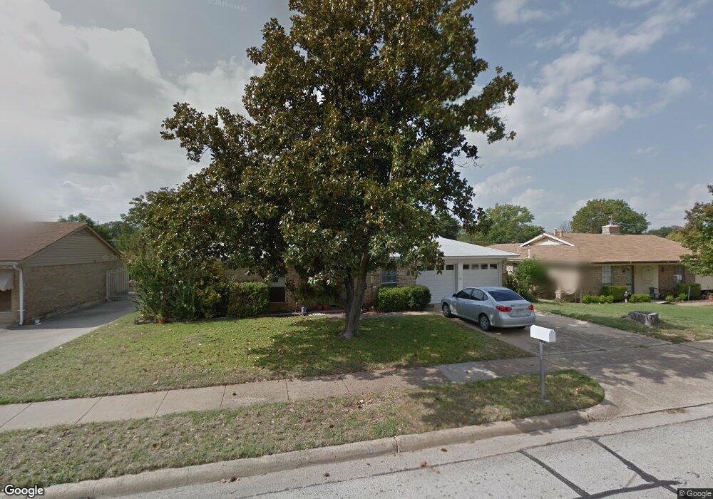 1025 Atlanta Dr, Bedford, TX 76022 - photo 1