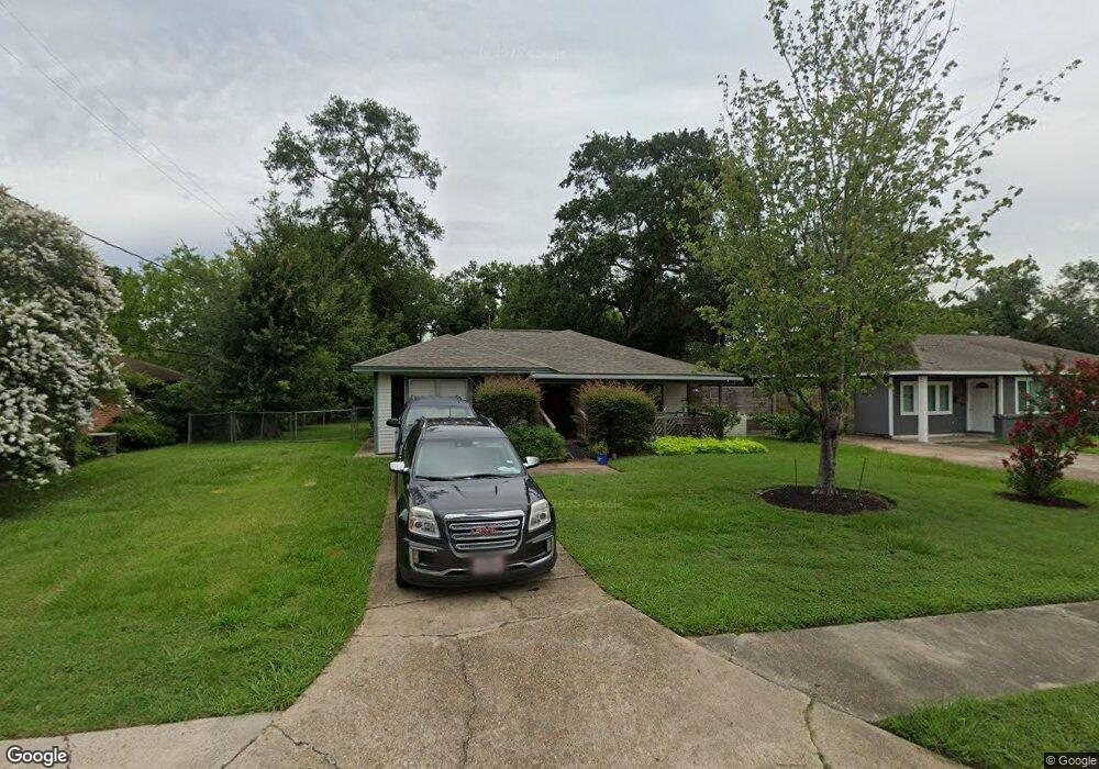 4906 Blanton Blvd, Houston, TX 77092 - photo 1