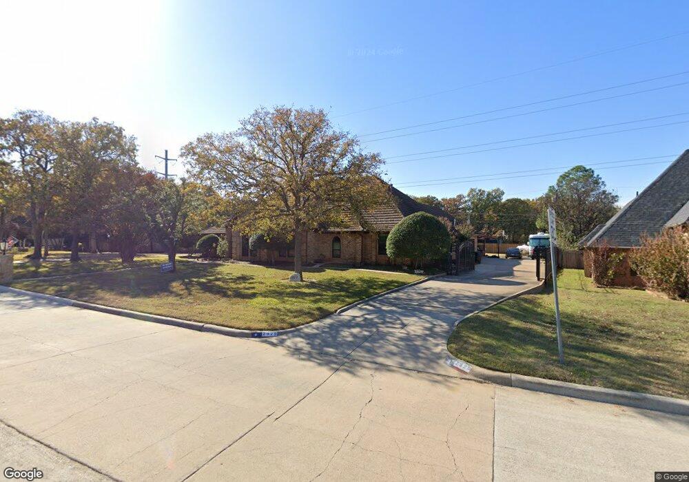 2629 Brookridge Dr, Hurst, TX 76054 - photo 1