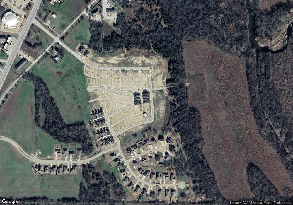 1348 Almond Ln, Gainesville, TX 76240 - photo 1