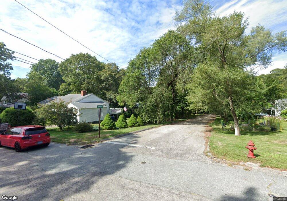 8 Hickory Ln, Pawcatuck, CT 06379 - photo 1