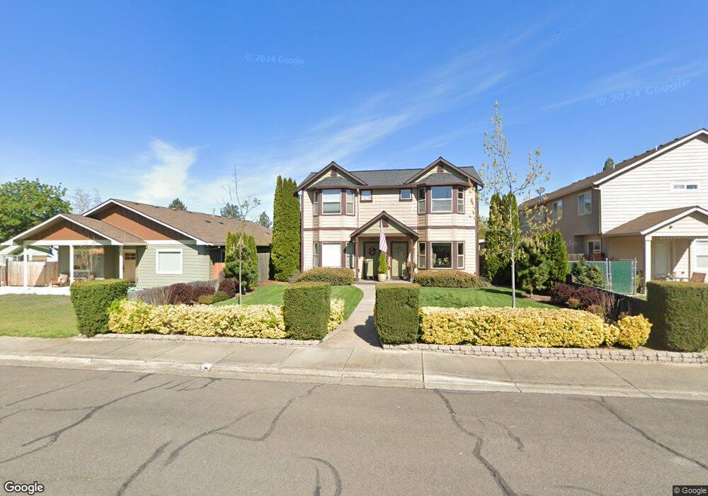 635 Cherry St, Central Point, OR 97502 - photo 1