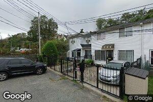30 Thelma Ct, Staten Island, NY 10304