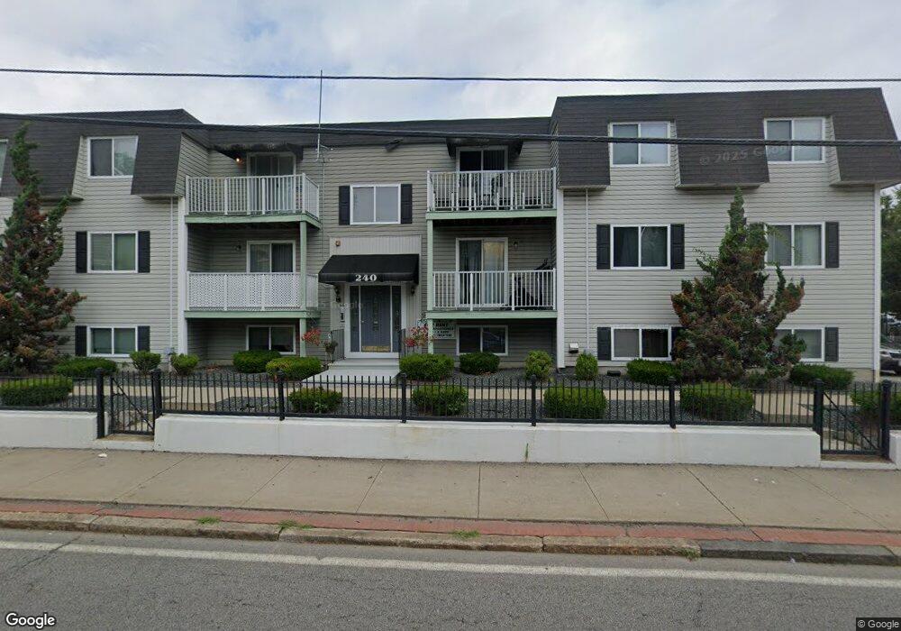 65 Johnson St unit 1L, Pawtucket, RI 02860 - photo 1