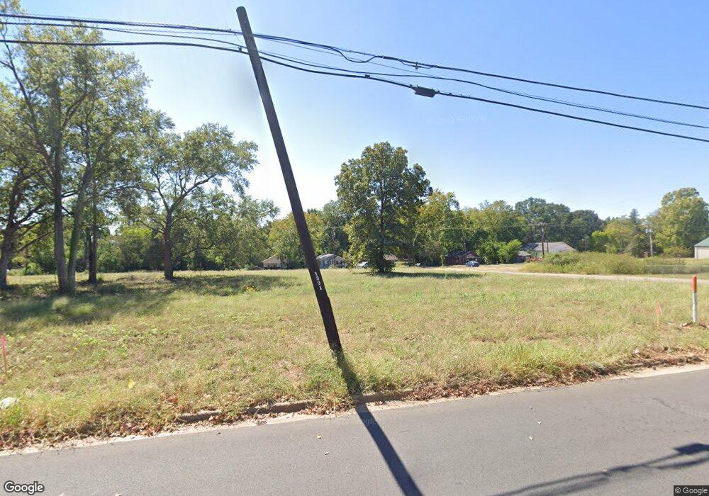 1321 Dolph St, Nacogdoches, TX 75964 - photo 1