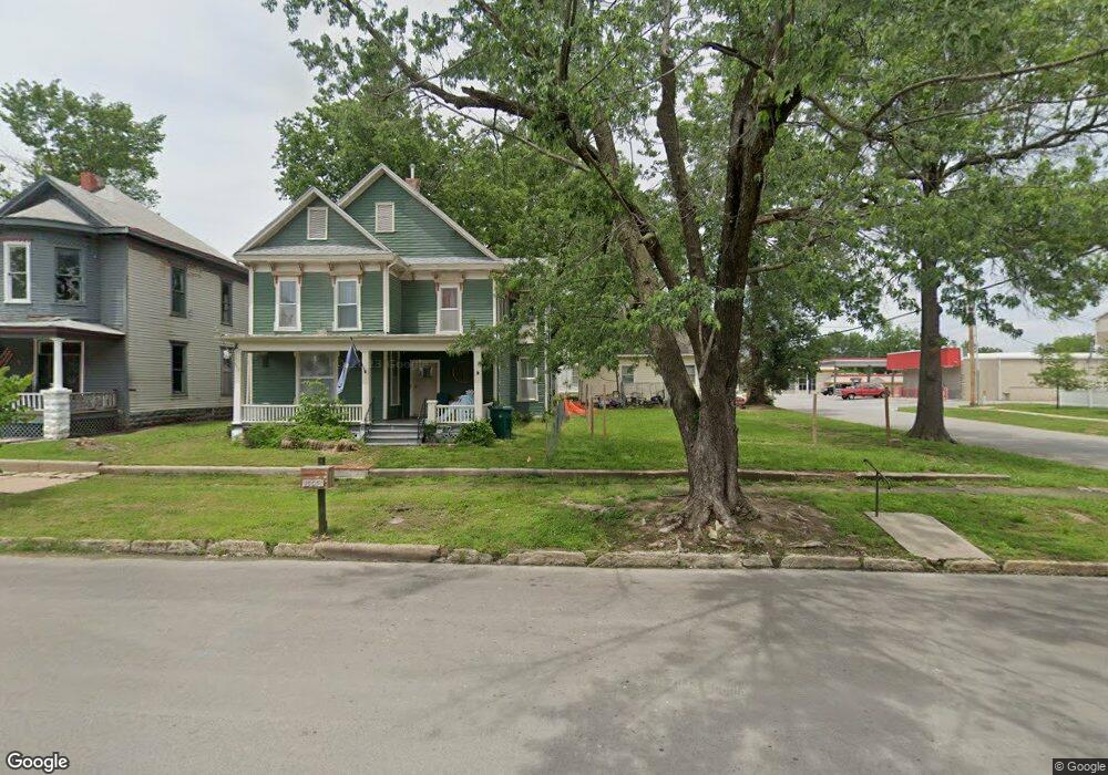 1501 Broadway Ave, Parsons, KS 67357 - photo 1