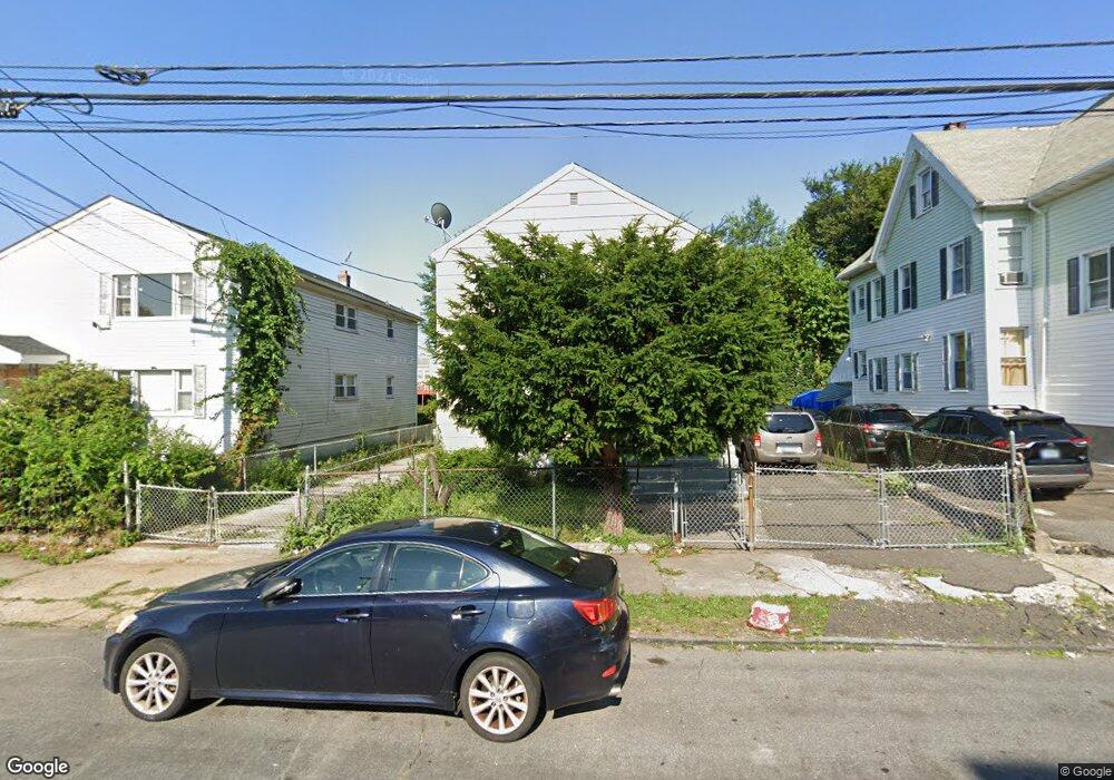 1357 Kossuth St, Bridgeport, CT 06608 - photo 1