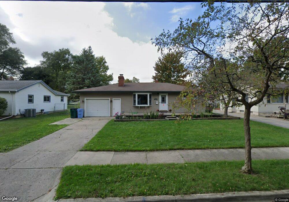 3810 Schlee St, Lansing, MI 48910 - photo 1