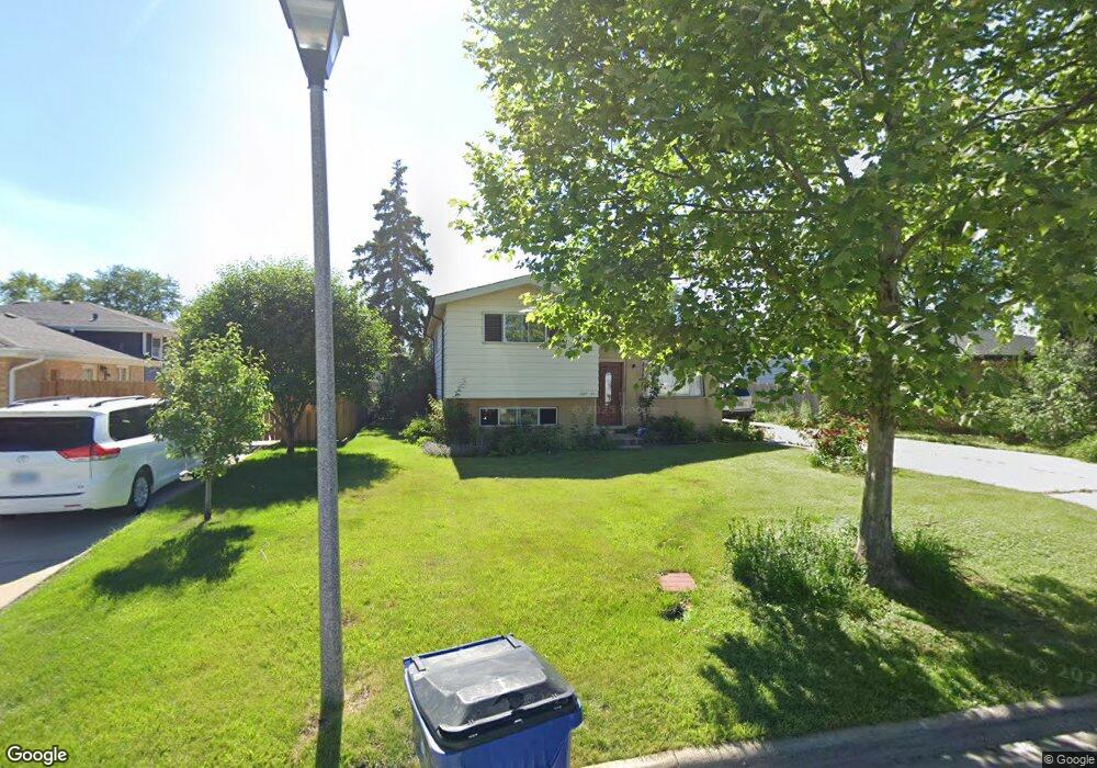 810 N Parker St, Elmhurst, IL 60126 - photo 1