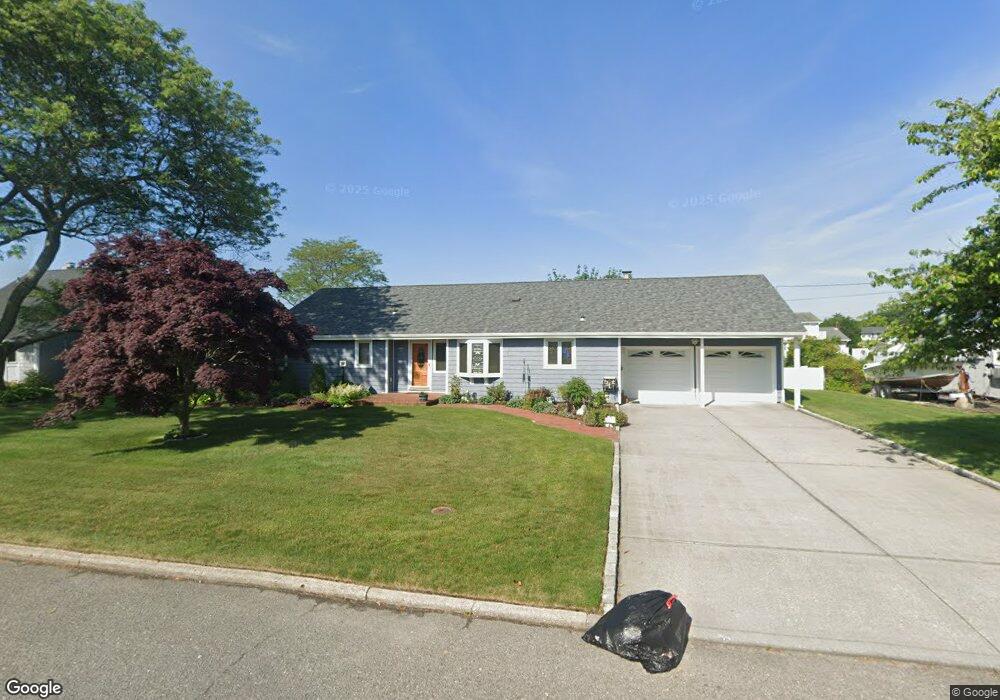 142 Sunset Dr, Sayville, NY 11782 - photo 1