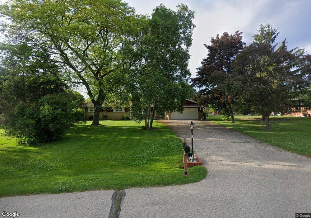 13640 Squirrel Dr, Brookfield, WI 53005 - photo 1