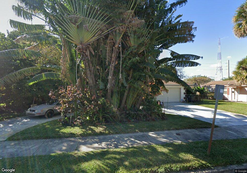 3809 Windsor Ave, West Palm Beach, FL 33407 - photo 1