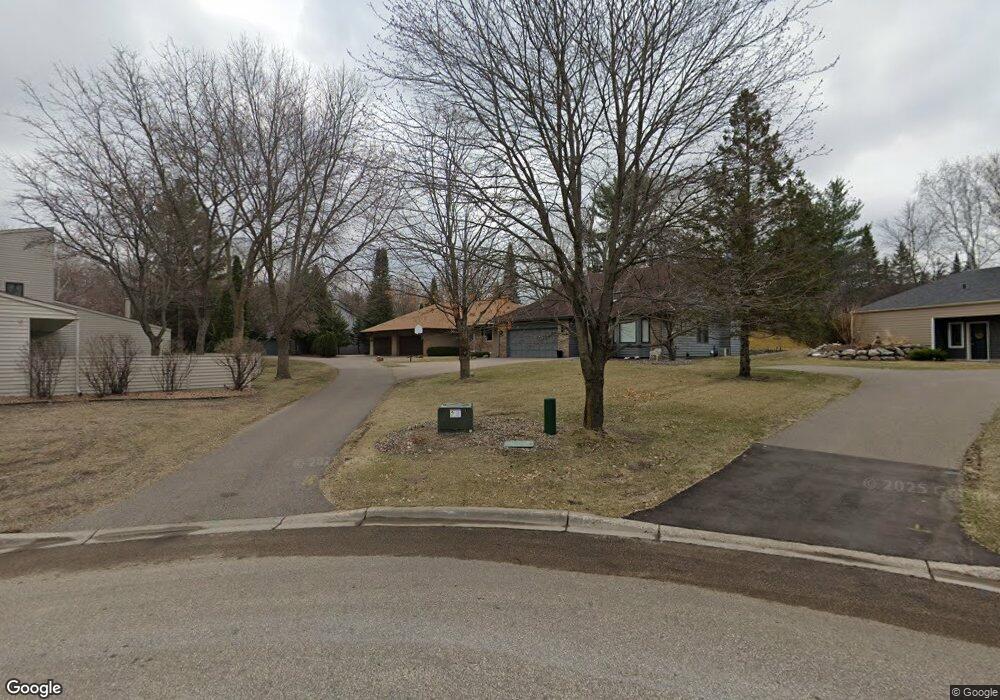 4311 Arrowhead Ct, Minnetonka, MN 55345 - photo 1