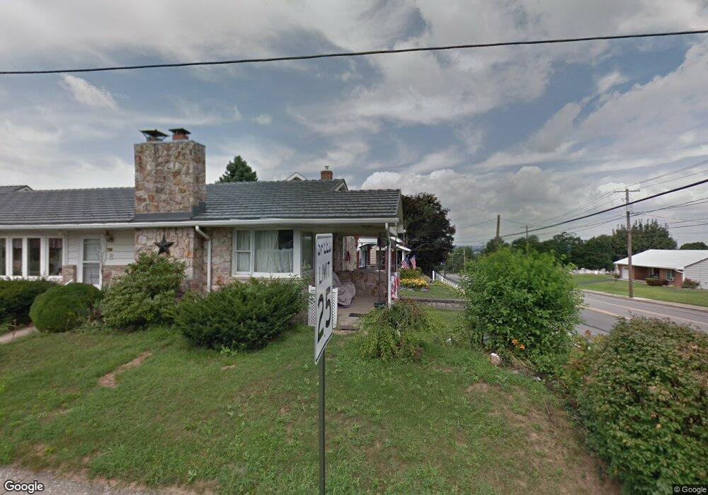 722 E Main St, Macungie, PA 18062 - photo 1