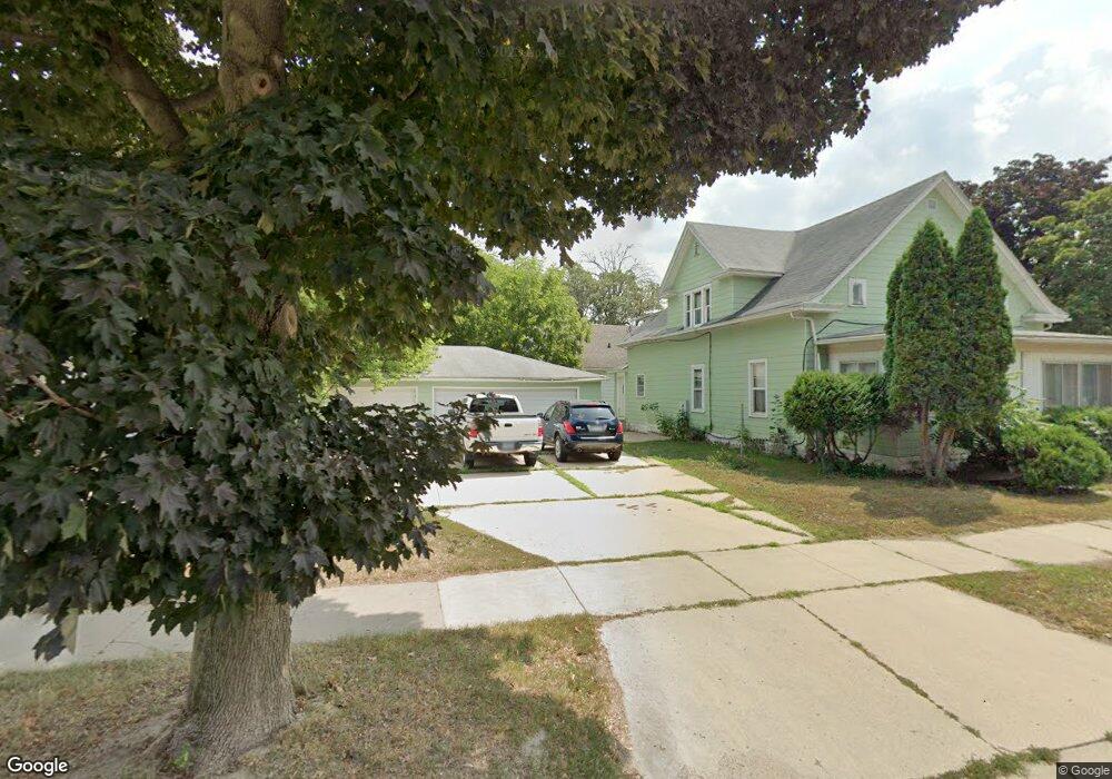 402 6th Place NW, Austin, MN 55912 - photo 1