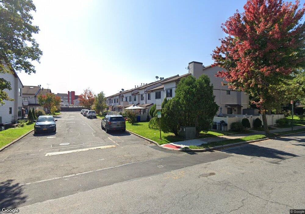 93A Selvin Loop unit 117, Staten Island, NY 10303 - photo 1