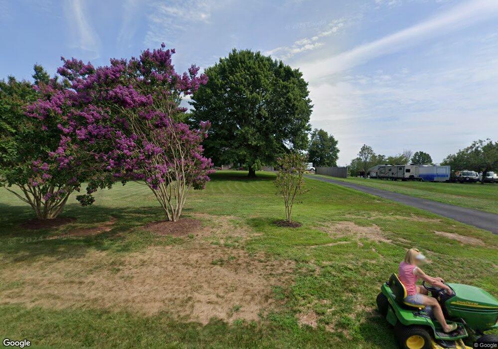 7239 N Starcrest Dr, Warrenton, VA 20187 - photo 1