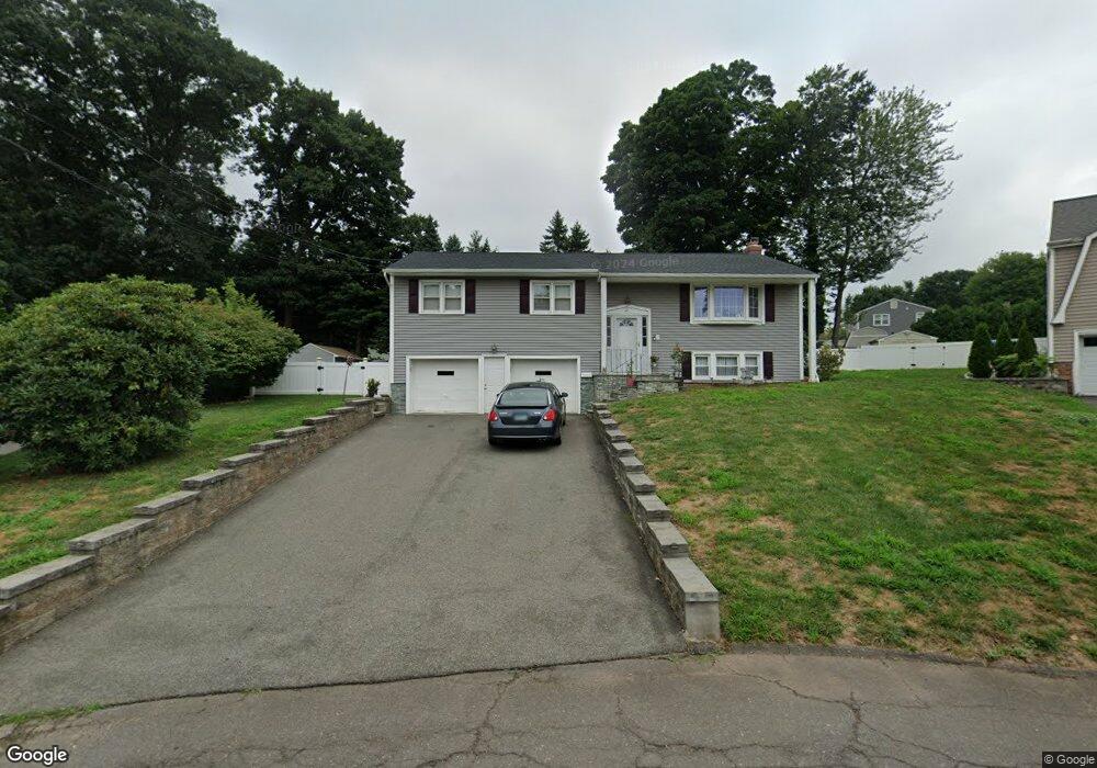 20 Berkeley Cir, Newington, CT 06111 - photo 1