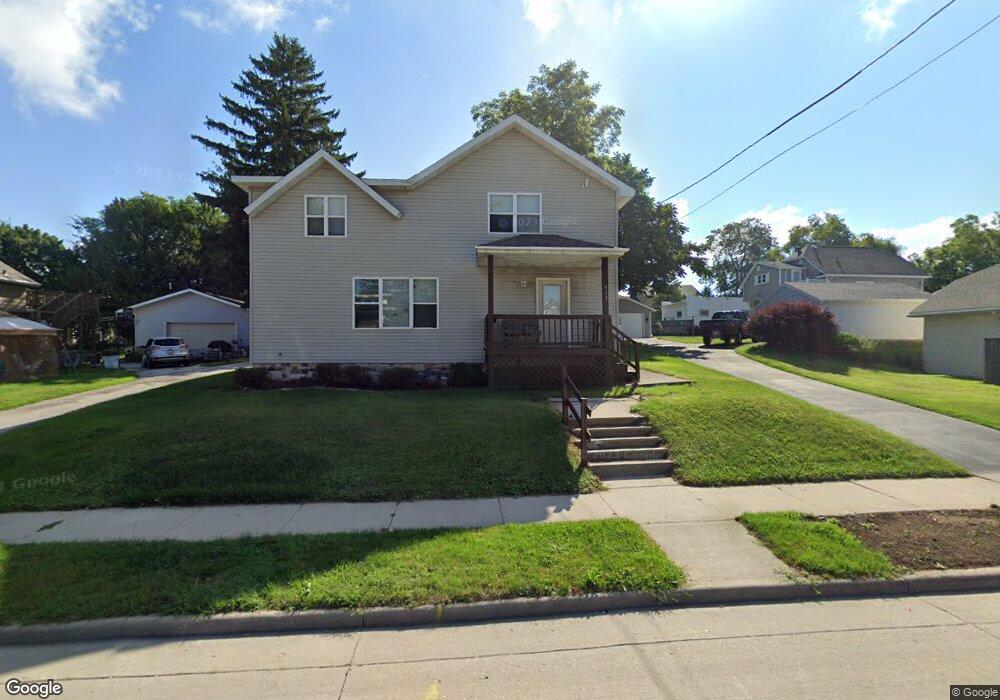 913 N 11th St unit LOWER UNIT, Manitowoc, WI 54220 - photo 1
