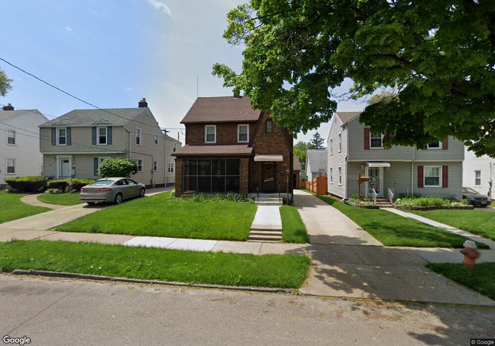 3903 Wallwerth Dr, Toledo, OH 43612 - photo 1