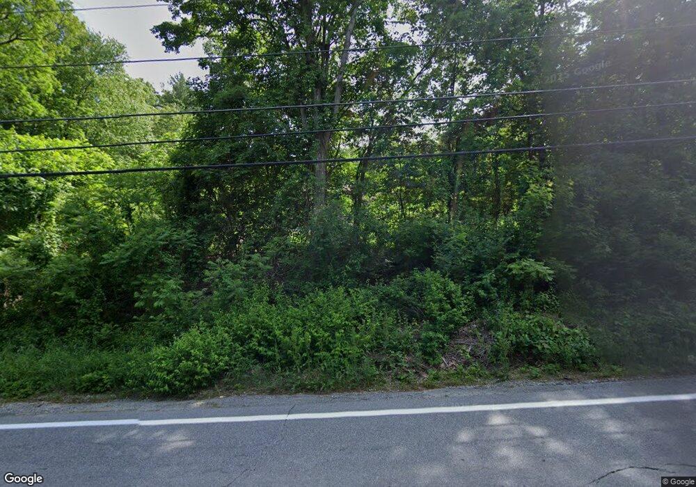 424 Main St, Hampstead, NH 03841 - photo 1