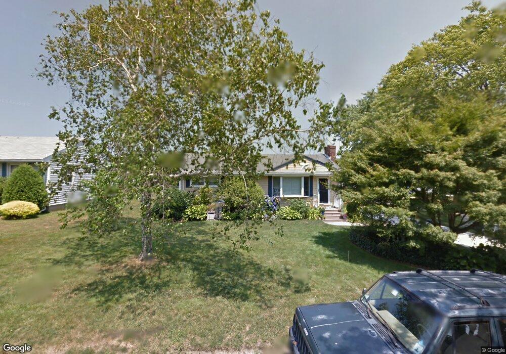 10 Wilson Rd, Middletown, RI 02842 - photo 1