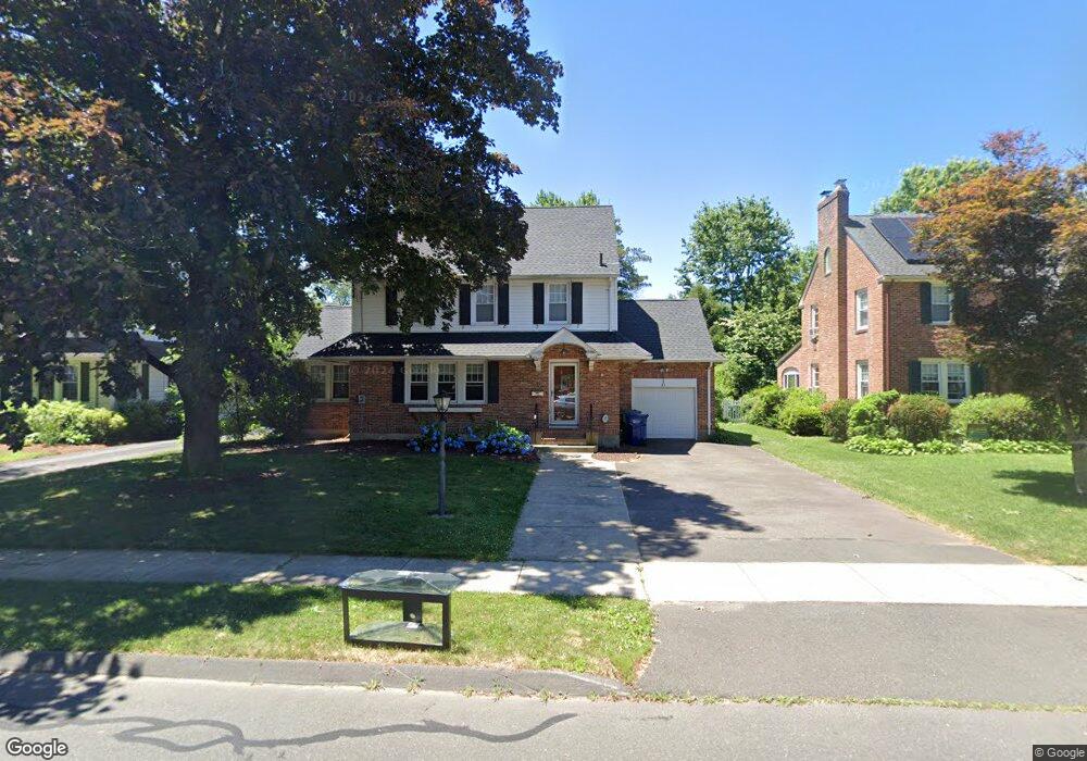 83 Hillcrest Rd, Windsor, CT 06095 - photo 1