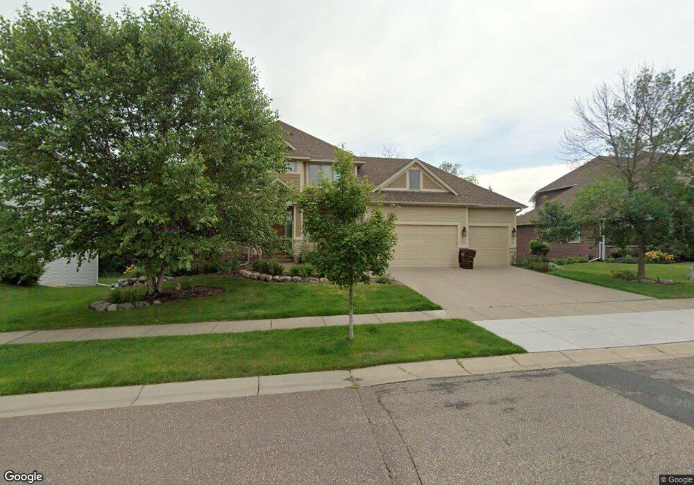 10012 Walnut Grove Ln N, Osseo, MN 55311 - photo 1