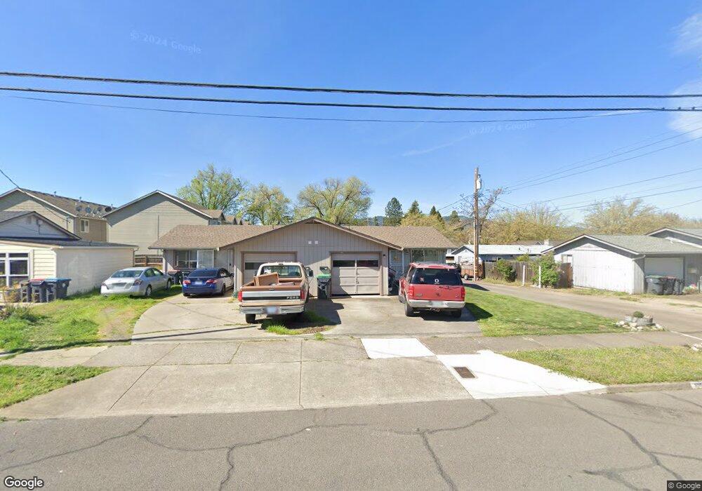 103 N 4th St, Central Point, OR 97502 - photo 1