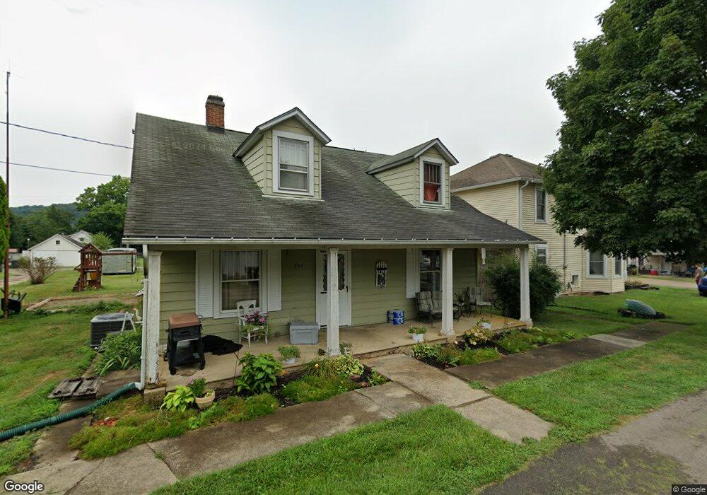 207 E 3rd St, Sugar Grove, OH 43155 - photo 1