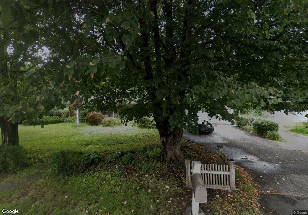 153 Tecumseh Dr, Hanover, MA 02339 - photo 1