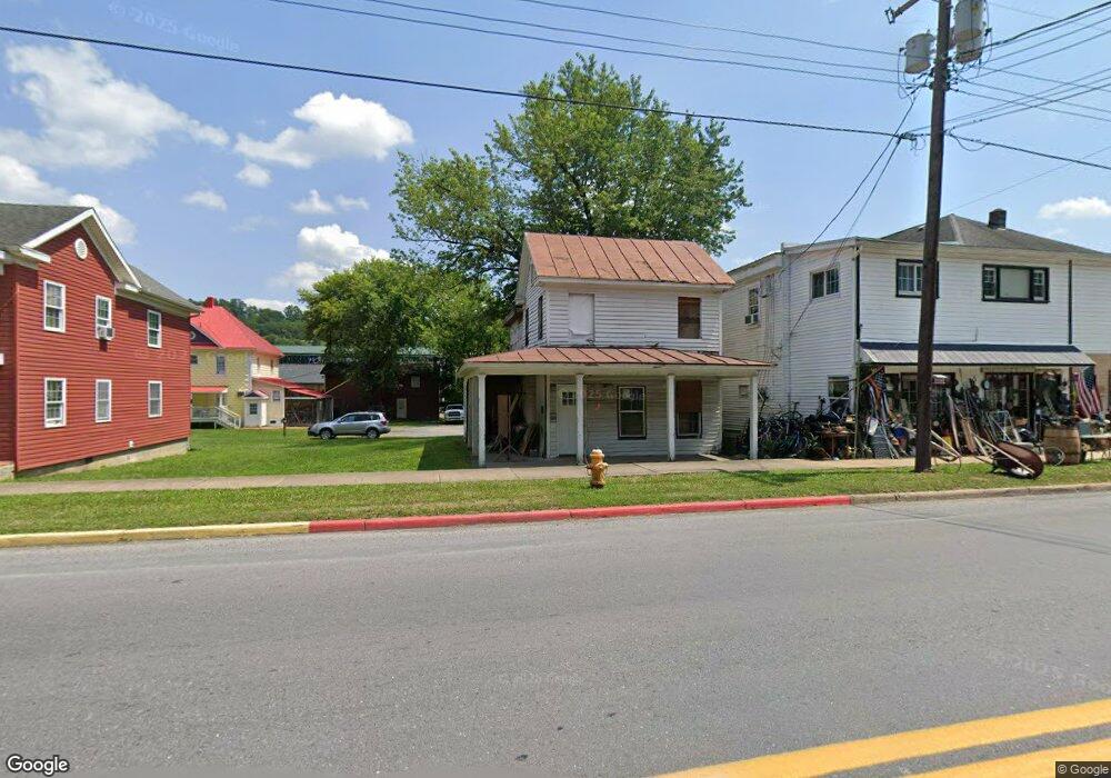 296 N Washington St, Berkeley Springs, WV 25411 - photo 1
