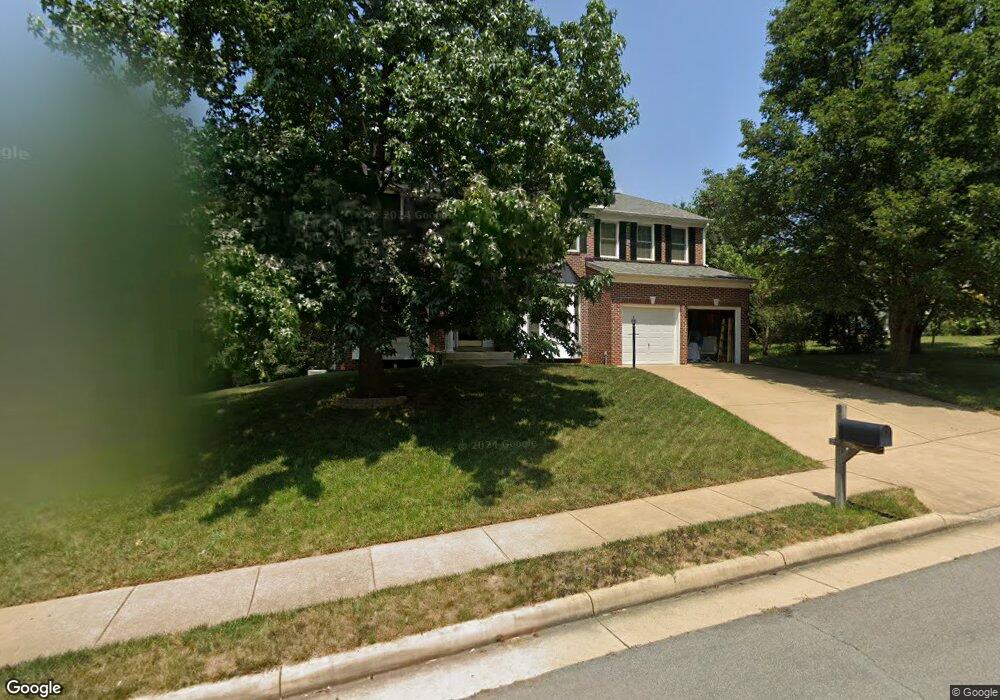 17641 Chisholm Ln, Dumfries, VA 22026 - photo 1