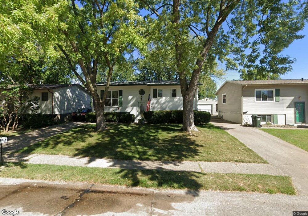 2316 W 59th St, Davenport, IA 52806 - photo 1