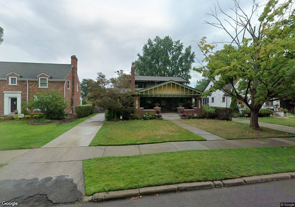 844 Barrington Rd, Grosse Pointe Park, MI 48230 - photo 1