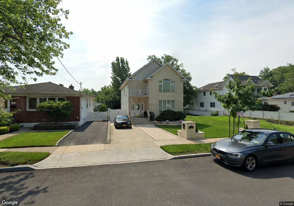 134 Rathbun Ave, Staten Island, NY 10312 - photo 1