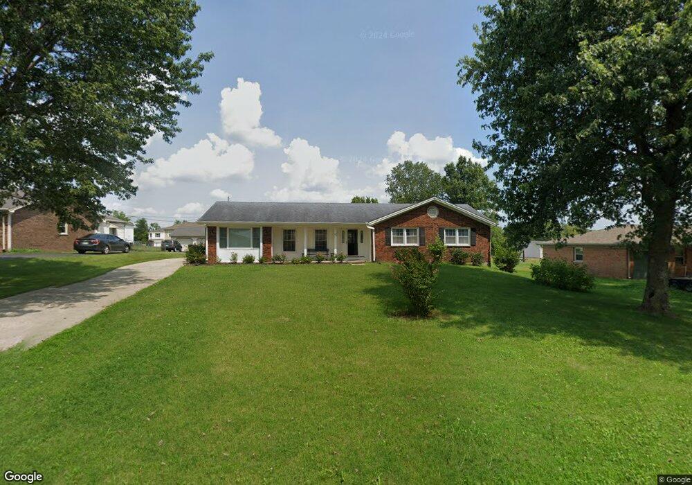 417 Haddix St, Harrodsburg, KY 40330 - photo 1