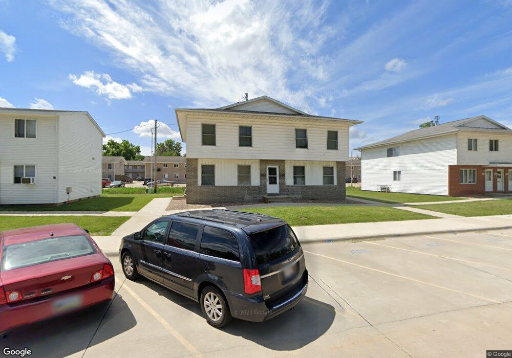1104 W 20th St, Cedar Falls, IA 50613 - photo 1