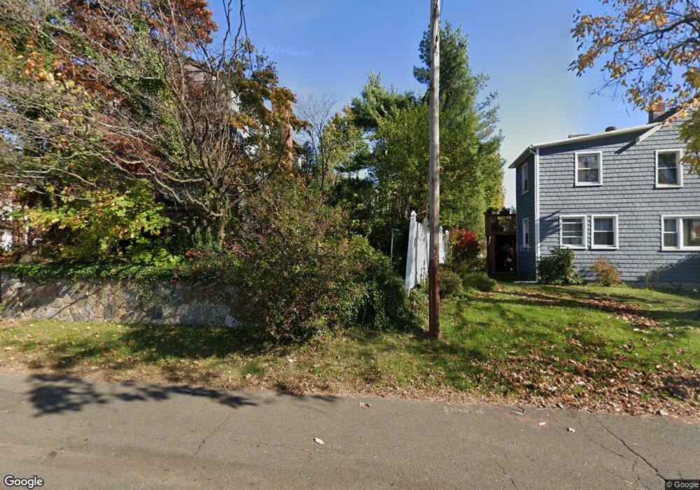 84 Soundview Ave, Stamford, CT 06902 - photo 1