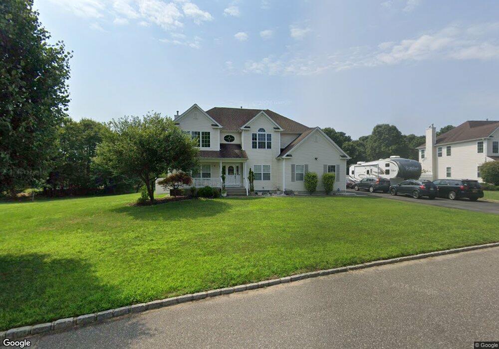 4 Bucks Hill St, Medford, NY 11763 - photo 1