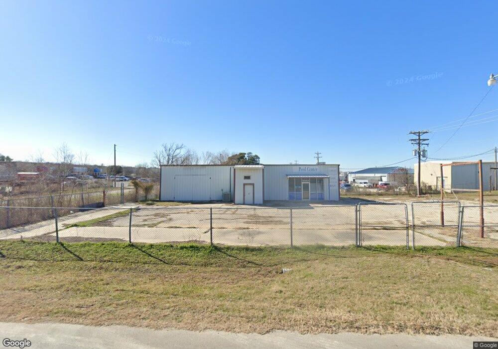 102 E Clifton Rd, Granbury, TX 76049 - photo 1