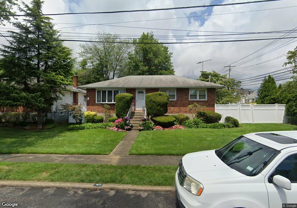 1671 Michalicki Place, Merrick, NY 11566 - photo 1