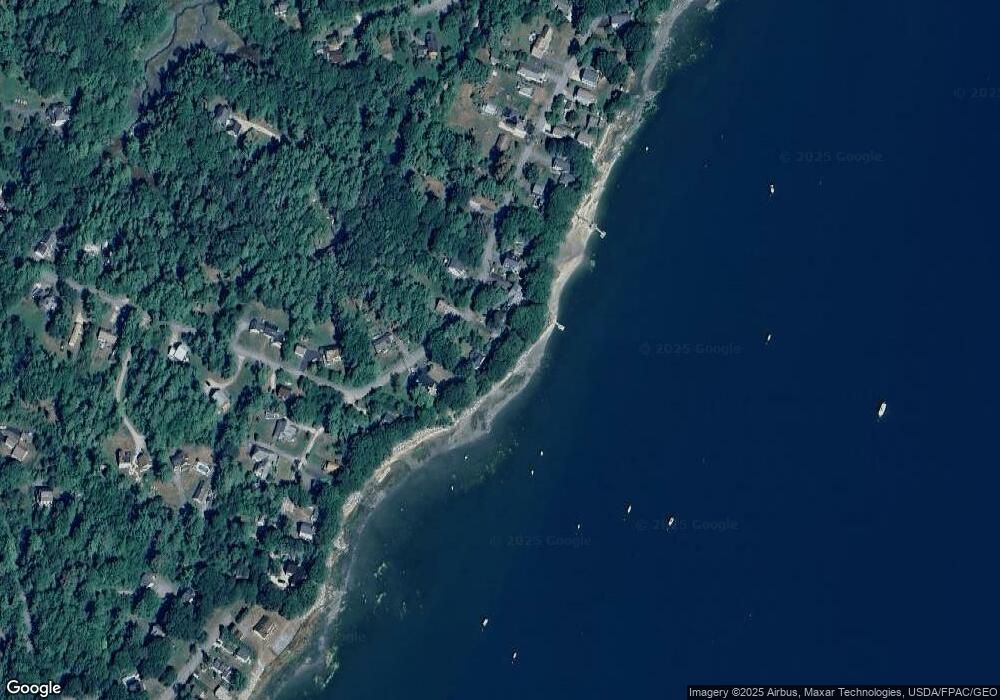 80 Maquoit Dr, Freeport, ME 04032 - photo 1