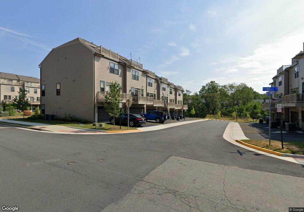 6152 Carey Park Ln, Falls Church, VA 22041 - photo 1