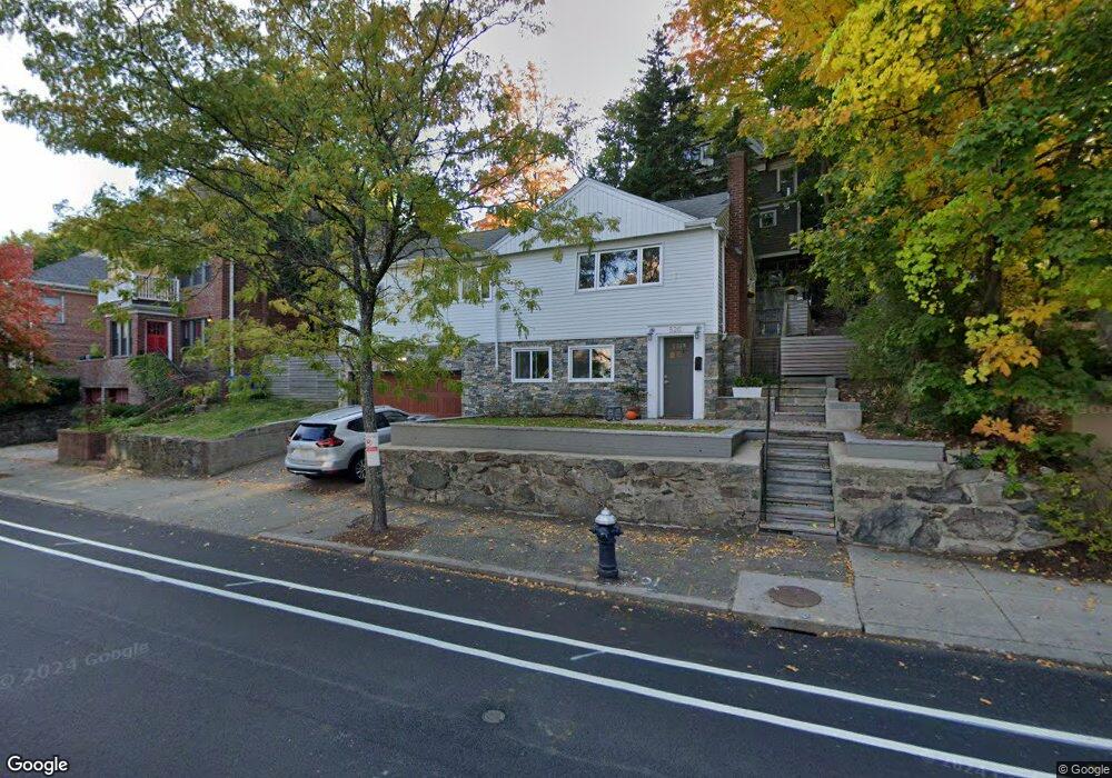 520 Washington St unit 1, Brookline, MA 02446 - photo 1