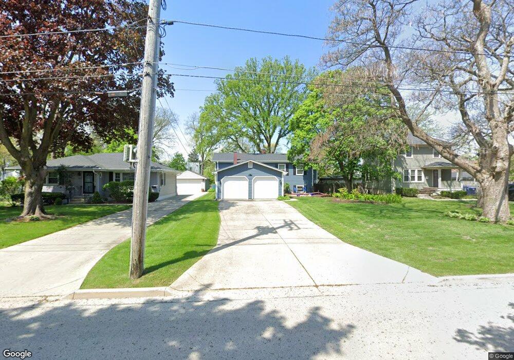 804 S Chase St, Wheaton, IL 60189 - photo 1